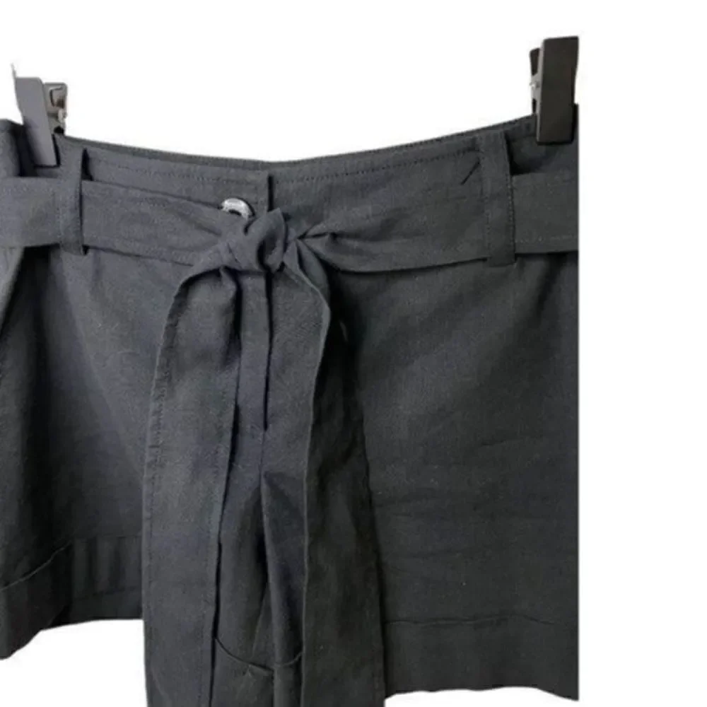 Trina Turk Linen Cotton Blend Cuffed Linen Shorts w/Belt  2 Black - Picture 3 of 12